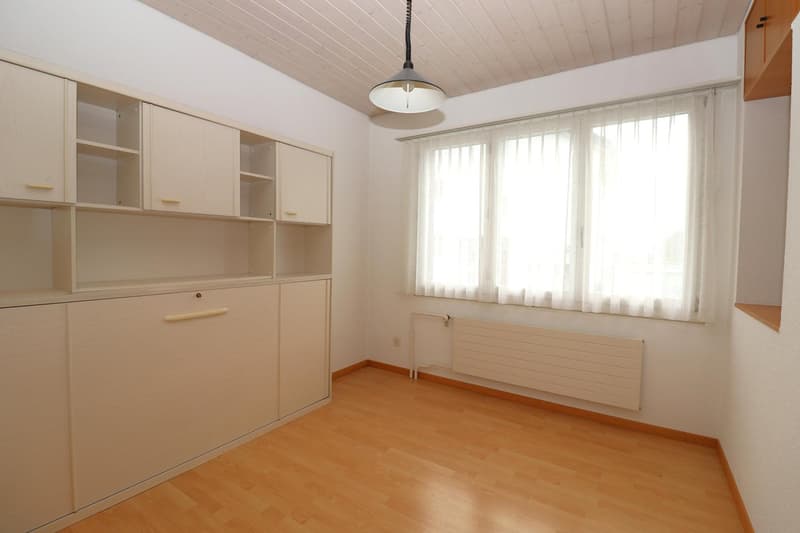 Freistehendes 4.5-Zimmer-Einfamilienhaus in ruhigem Wohnquartier (10)