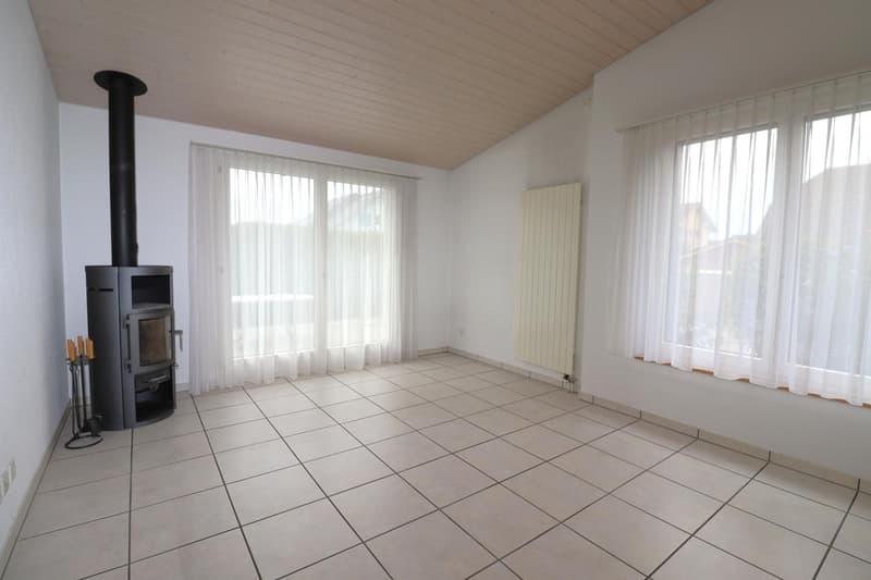 Freistehendes 4.5-Zimmer-Einfamilienhaus in ruhigem Wohnquartier (5)