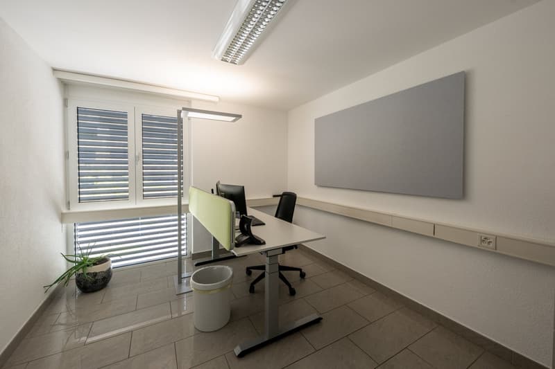 Espace de bureau spacieux de 7 pièces au 2e étage à Visp – à louer à partir de novembre 2026 (12)