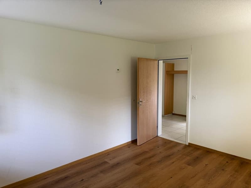 4.5-Zimmer Parterrewohnung an ruhiger Lage in Matten (11)