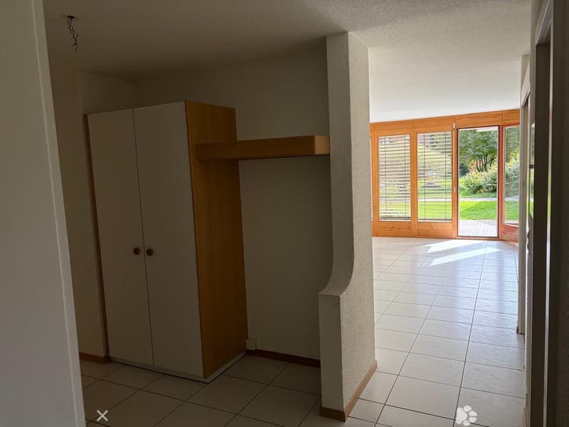 4.5-Zimmer Parterrewohnung an ruhiger Lage in Matten (2)