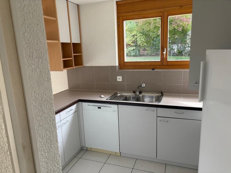 4.5-Zimmer Parterrewohnung an ruhiger Lage in Matten (9)