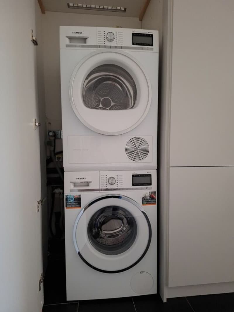 Appartement de style de 4,5 pièces dans un immeuble ancien à Aarberger Stedtli! (10)