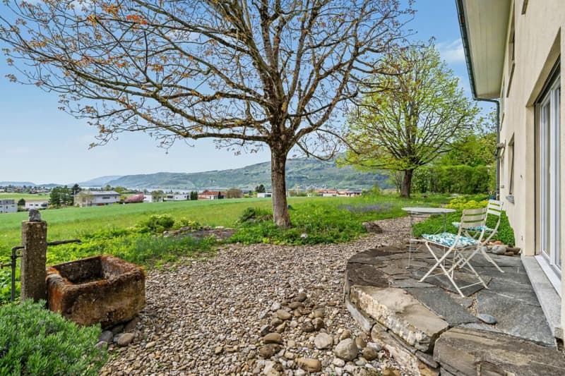 Detached house with lake view in prime location! (6)