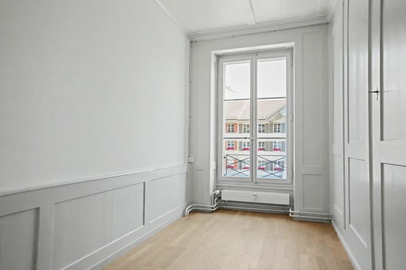 Appartement de 4,5 pièces dans un immeuble ancien au cœur d'Aarberger Stedtli ! (9)