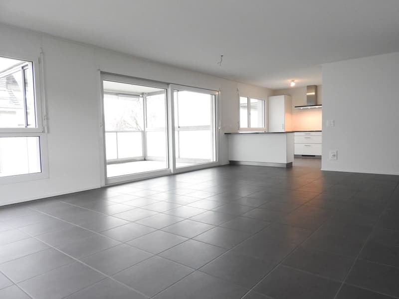 Helle 4.5-Zimmer-Parterrewohnung in familienfreundlichem Quartier (2)