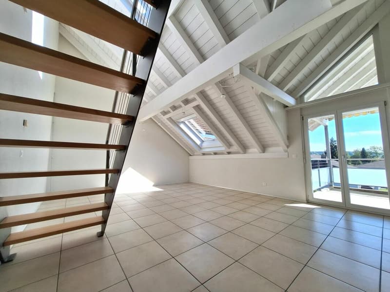 Sie suchen eine 3.5-Zimmer-Galeriewohnung? Schauen Sie rein! (1)