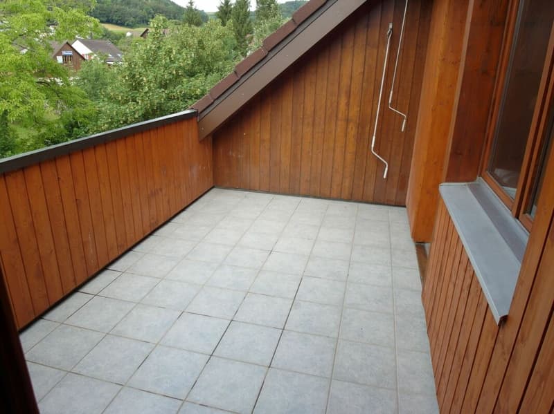 4.5-Room Attic Love with Fireplace & Panoramic View (11)