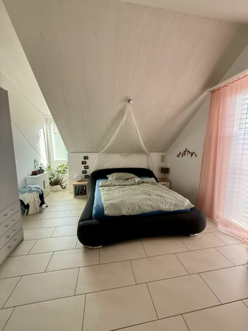 Charming and wonderfully bright - 2.5-room attic apartment in Windisch (11)