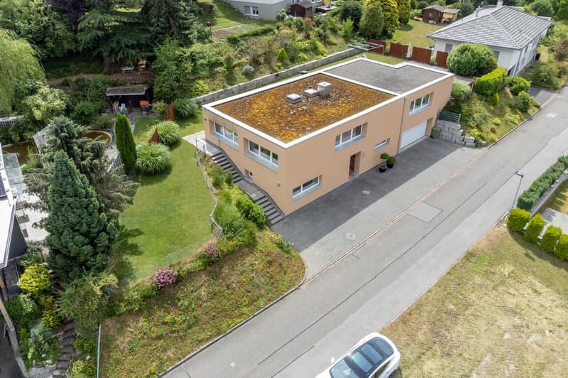 Modern & Exceptional with 290m2 usable space, well-maintained garden complex with chrome steel pool (24)