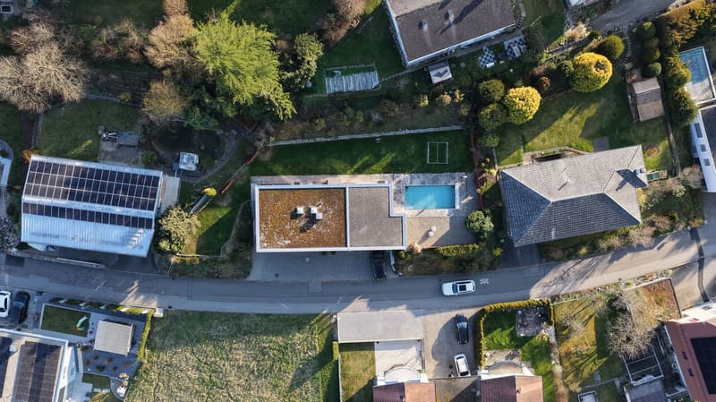 Modern & Exceptional with 290m2 usable space, well-maintained garden complex with chrome steel pool (20)