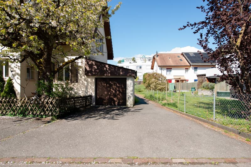 Charming 6.5 room single-family house in a quiet location in Oftringen (14)