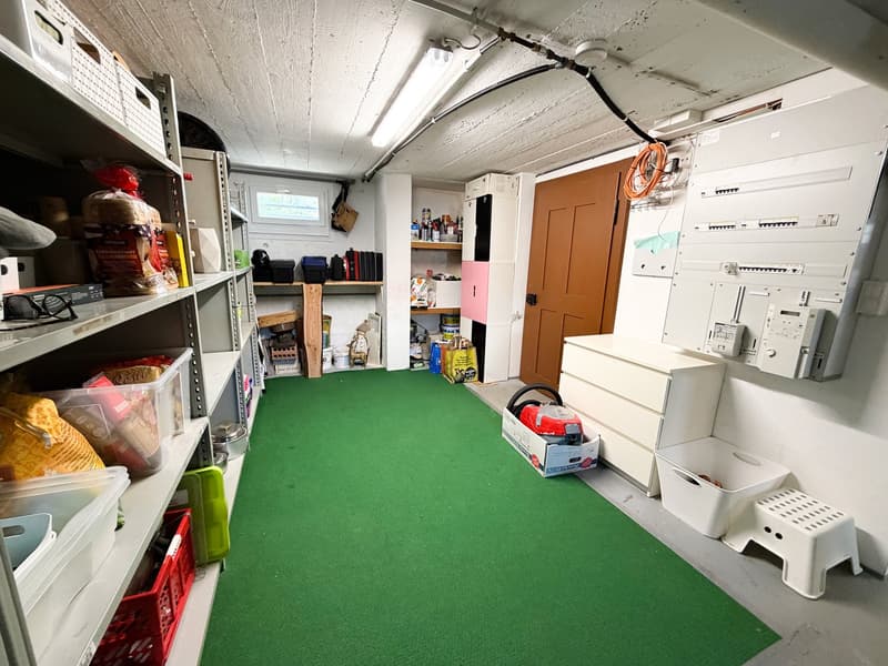 Charming 6.5 room single-family house in a quiet location in Oftringen (30)