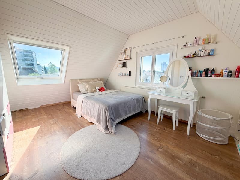 Charming 6.5 room single-family house in a quiet location in Oftringen (29)