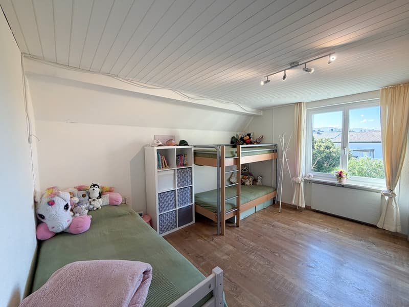 Charming 6.5 room single-family house in a quiet location in Oftringen (24)