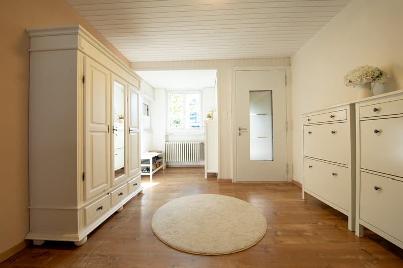 Charming 6.5 room single-family house in a quiet location in Oftringen (3)