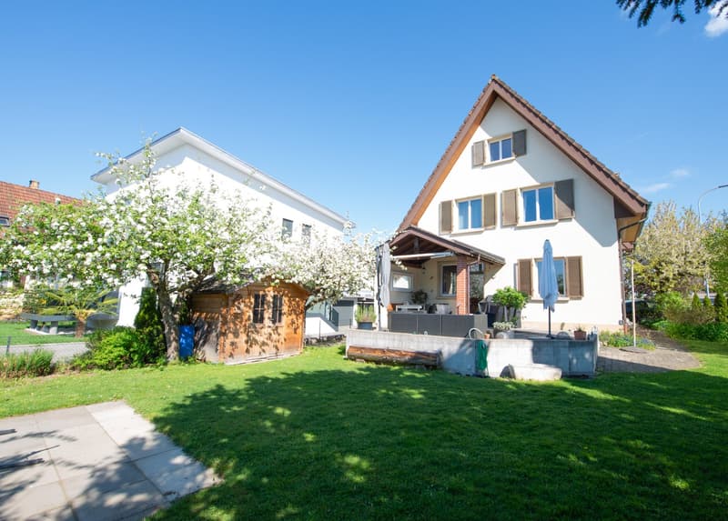 Charming 6.5 room single-family house in a quiet location in Oftringen (1)