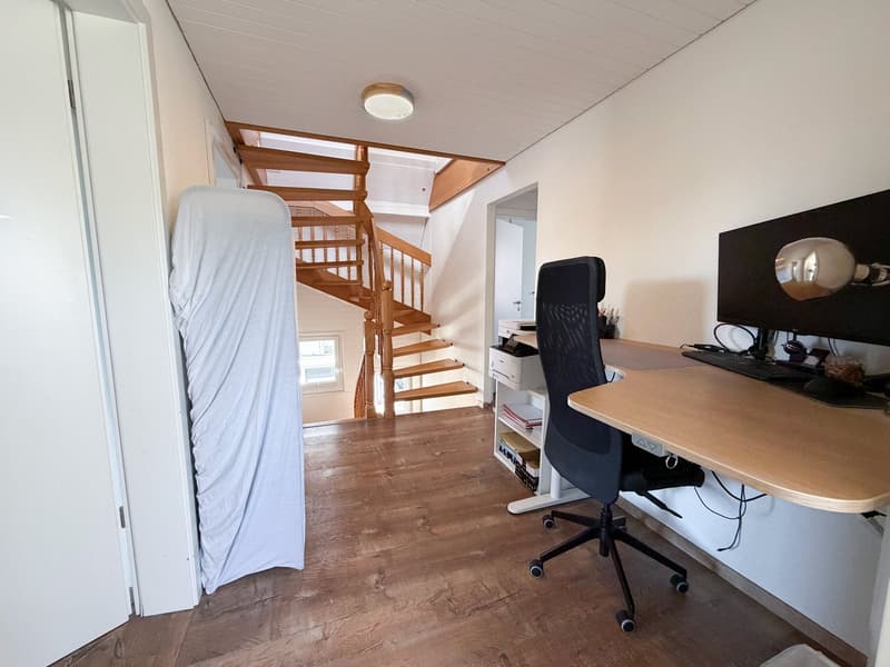 Charming 6.5 room single-family house in a quiet location in Oftringen (21)