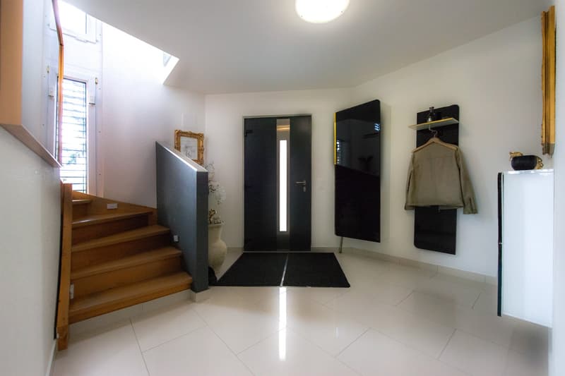 Elegance, light, and high-quality living with style and tranquility. (3)
