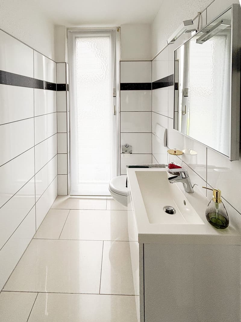 Elegance, light, and high-quality living with style and tranquility. (21)