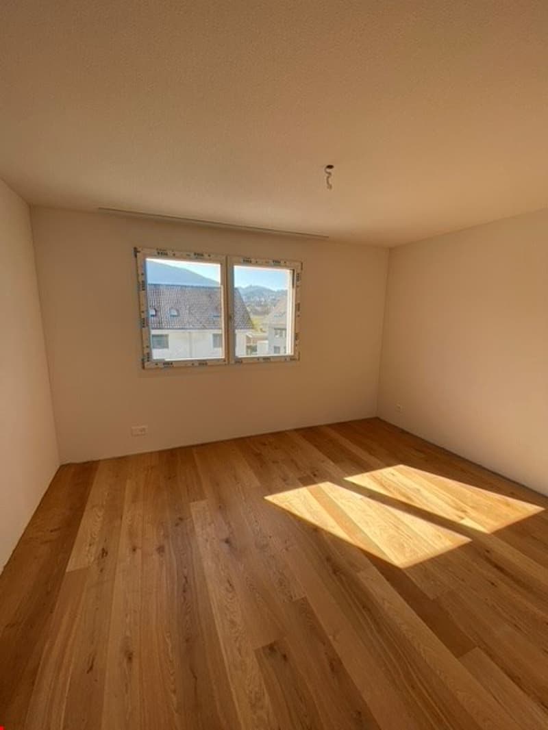 Moderne und Luxuriöse Erdgeschosswohnung mit eigenem Gartenanteil (7)