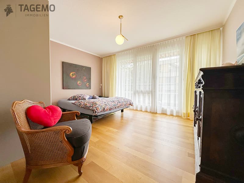 Zwei Gehminuten zum See. 100 m² Terrasse. Ein Freiraum, den man in Luzern nur selten findet. (10)