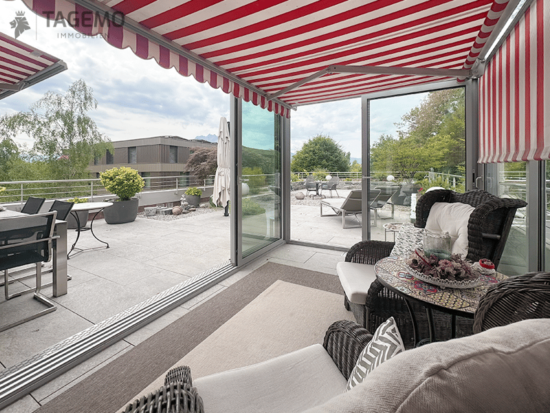 Zwei Gehminuten zum See. 100 m² Terrasse. Ein Freiraum, den man in Luzern nur selten findet. (16)