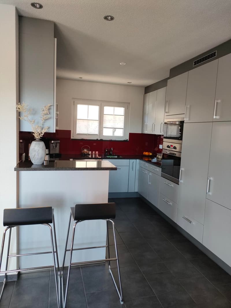 JETZT zu mieten: 3.5-Zi-Wohnung mit gemütlichem Balkon (4)