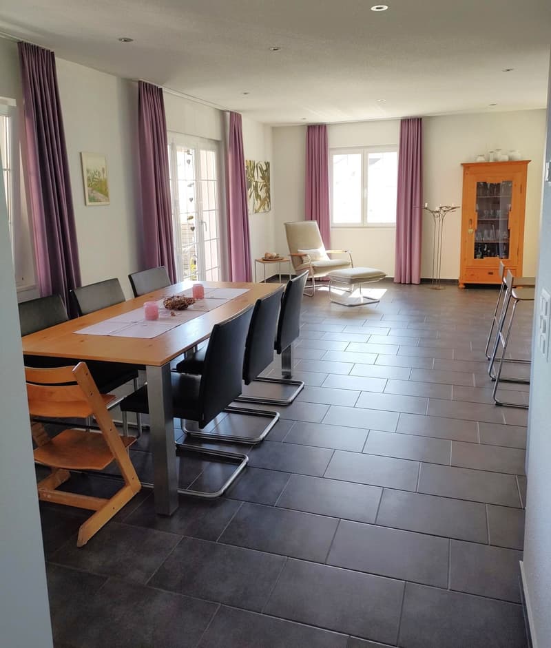 JETZT zu mieten: 3.5-Zi-Wohnung mit gemütlichem Balkon (2)