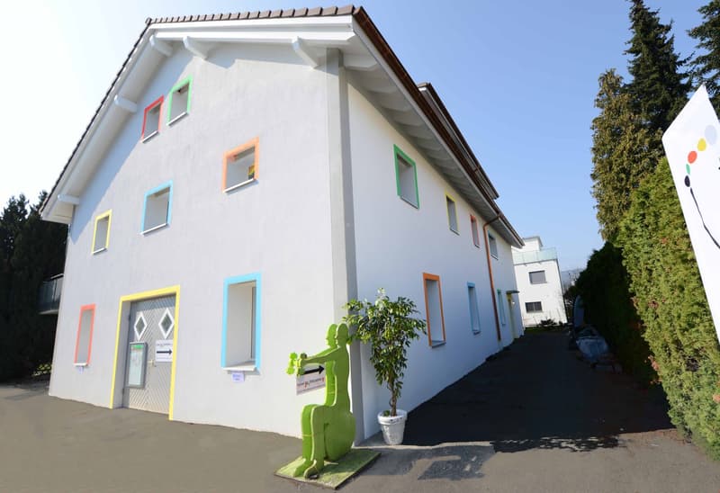 JETZT ZU MIETEN: 3.5-Zi-Whg mit Balkon (1)