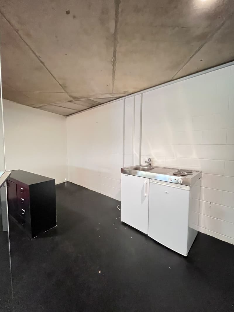 Grosszügiger Gewerberaum in der Industriezone Uetendorf (19)