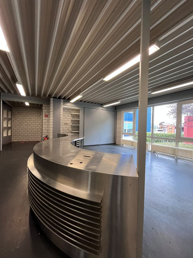 Grosszügiger Gewerberaum in der Industriezone Uetendorf (9)