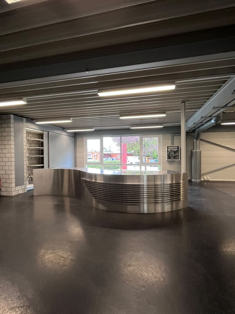 Grosszügiger Gewerberaum in der Industriezone Uetendorf (7)