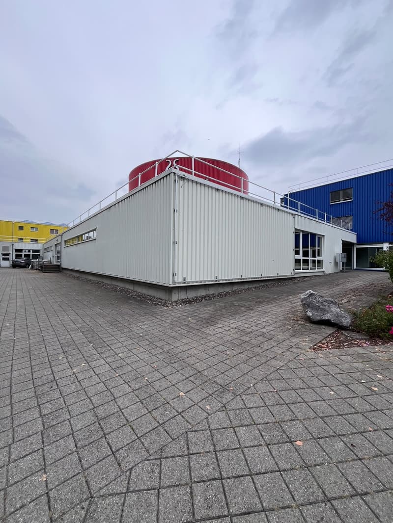 Grosszügiger Gewerberaum in der Industriezone Uetendorf (6)