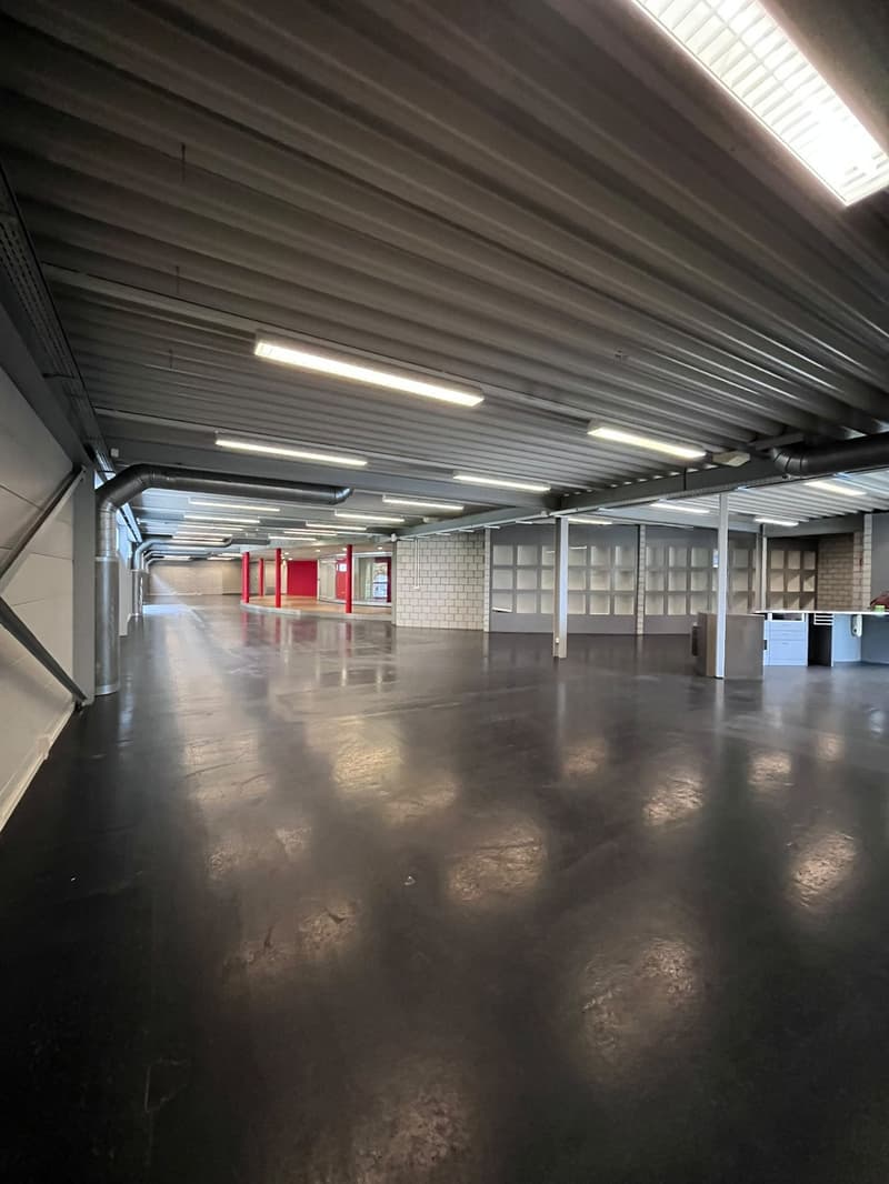 Grosszügiger Gewerberaum in der Industriezone Uetendorf (22)