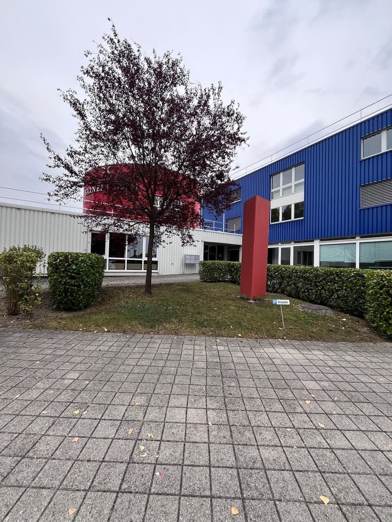 Grosszügiger Gewerberaum in der Industriezone Uetendorf (4)