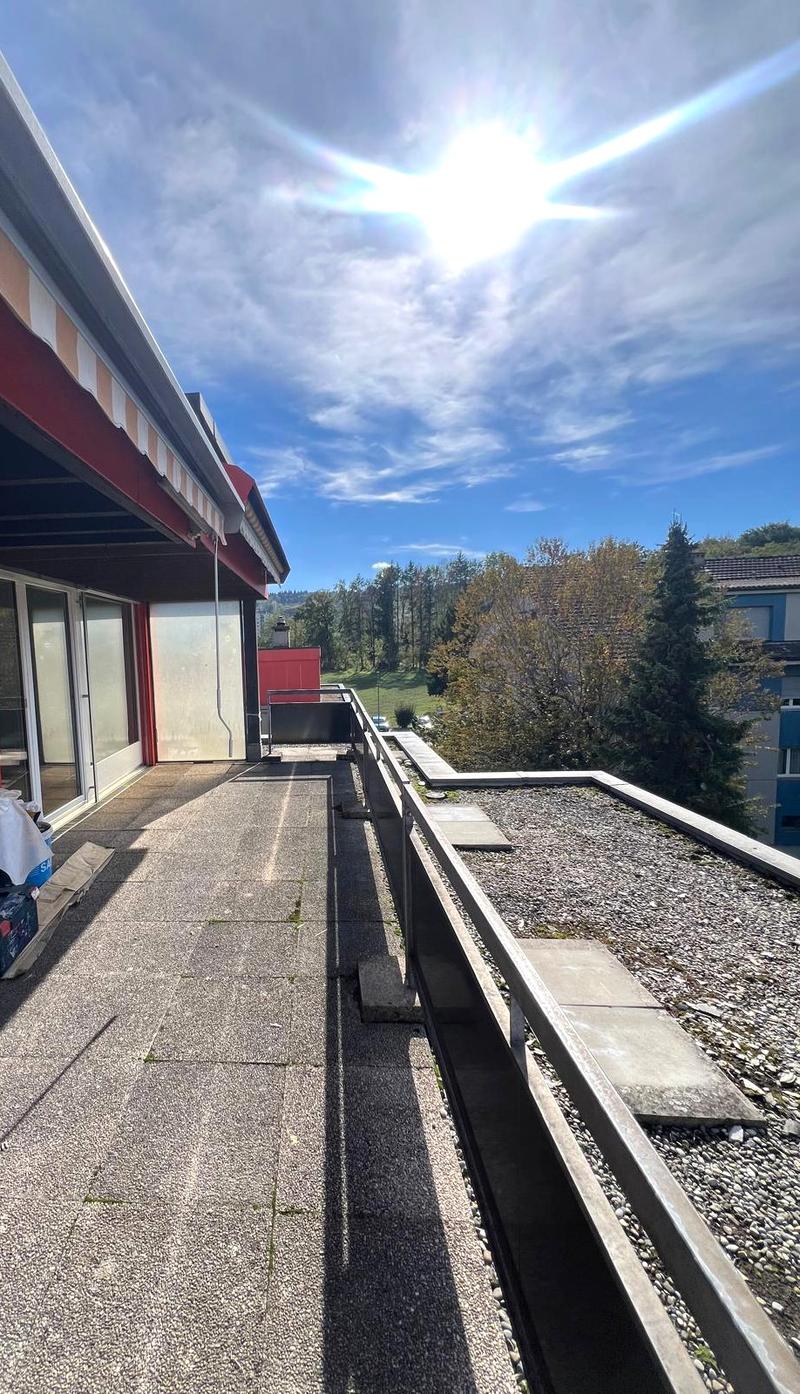 3.5-Zimmer-Attikawohnung mit grosser Terrasse zum Verweilen (13)