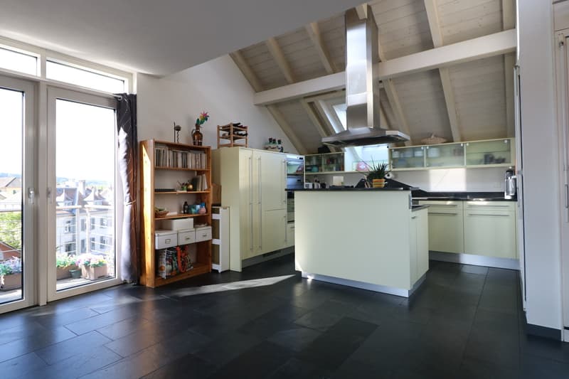 5 1/2 Zi. Duplex mit toller Dachterrasse (2)