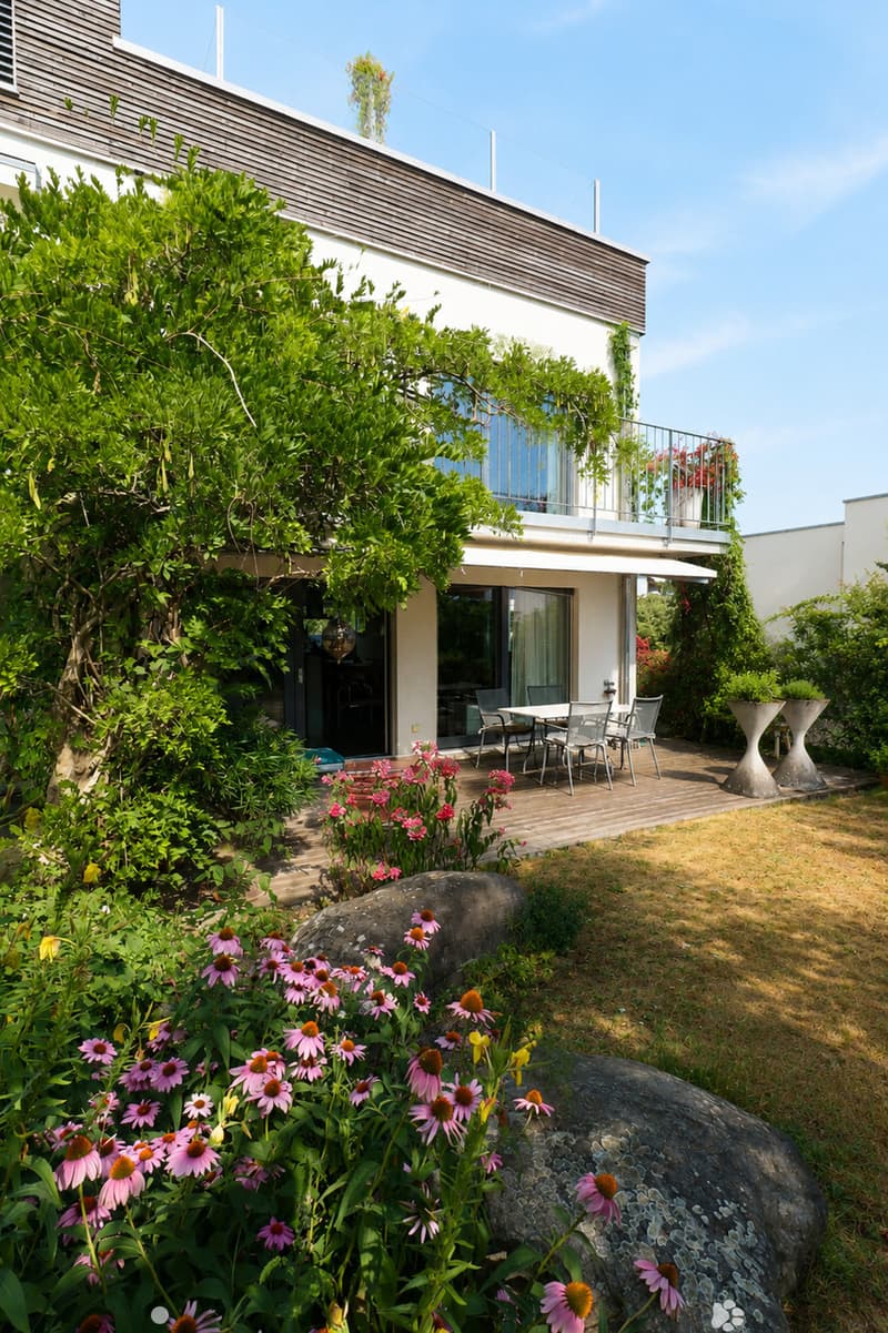 Moderne Architektur trifft auf familienfreundliches Wohnen (3)