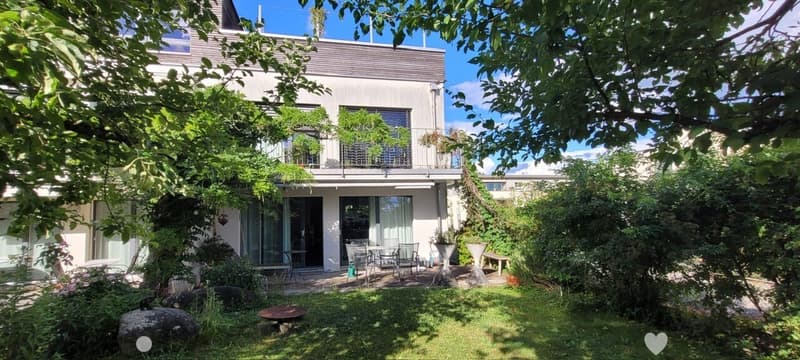 Moderne Architektur trifft auf familienfreundliches Wohnen (1)