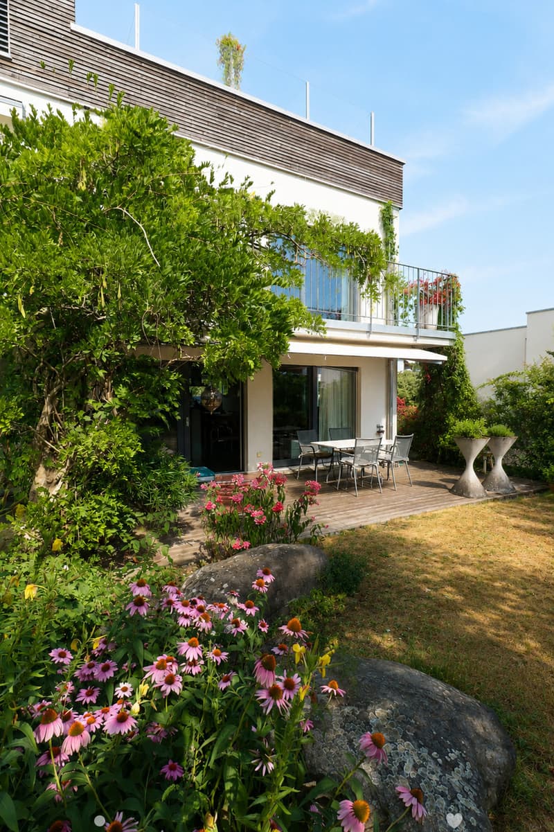 Moderne Architektur trifft auf familienfreundliches Wohnen (3)
