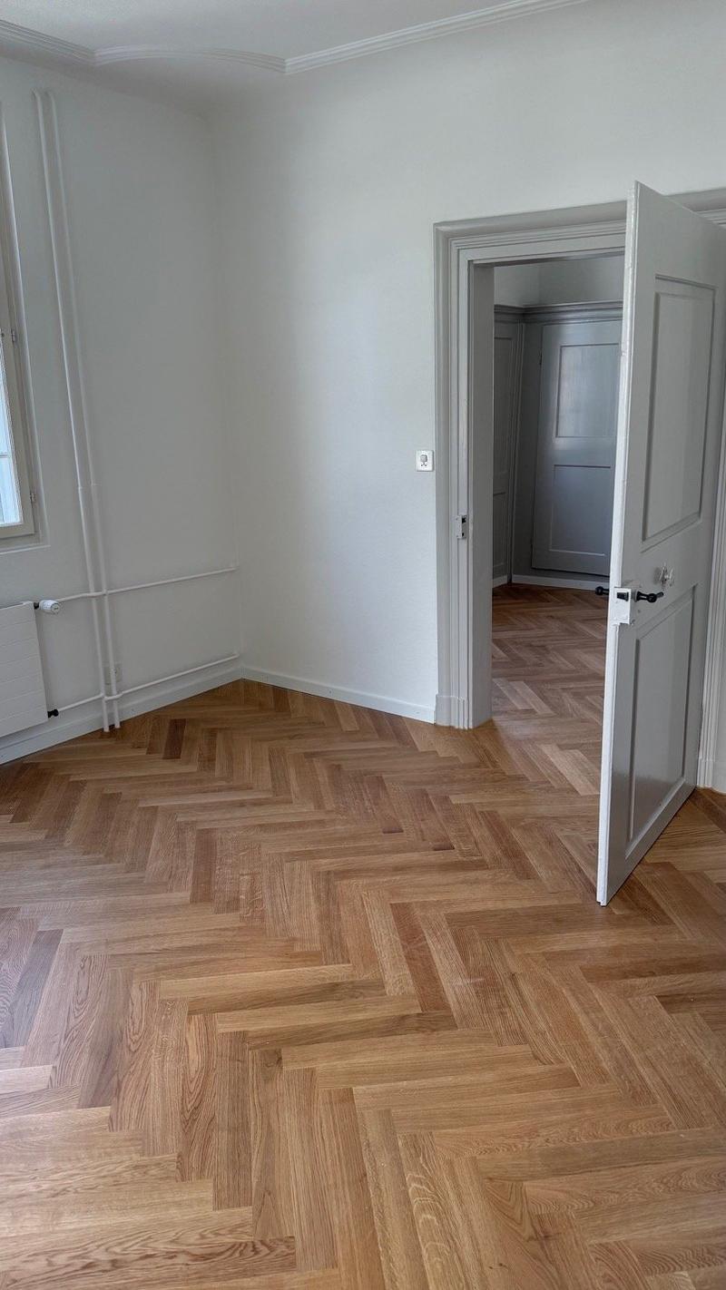 Historic 4-room apartment with balcony in a Baroque house (6)