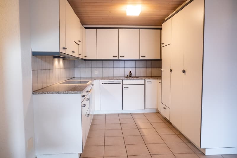 schöne 1.5-Zi. Wohnung im Dachgeschoss in Lützelflüh zu vermieten (2)