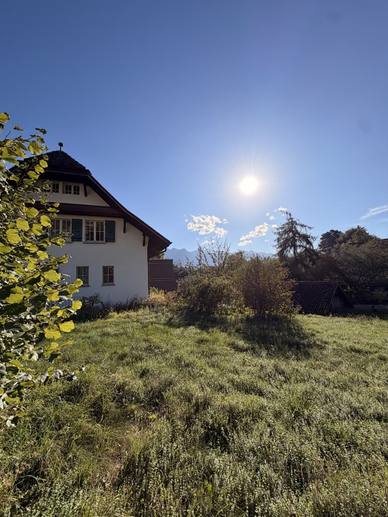 Einfamilienhaus zur Miete in ruhigem Hünibach (1)