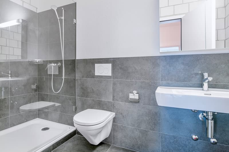 Ruhige, sehr grosse 3.5-Zimmer-Loftwohnung (154m2) im Herzen von Laupen (7)