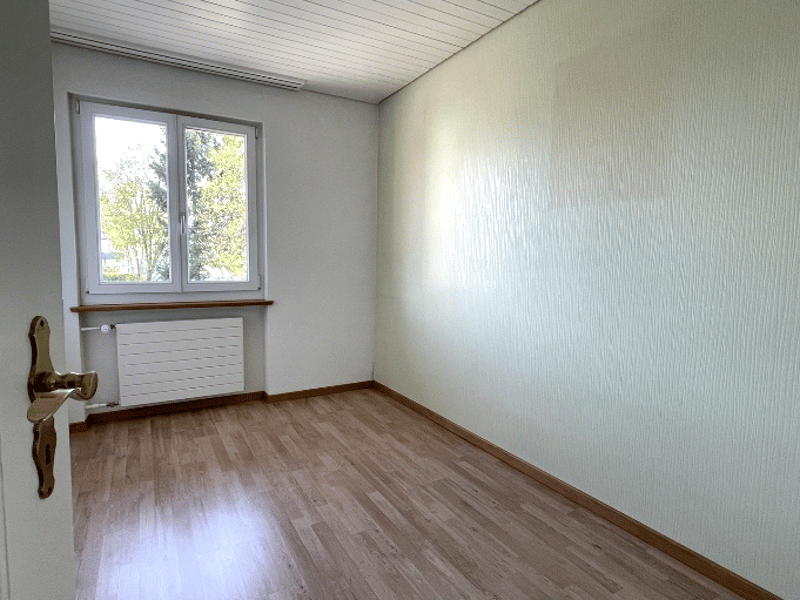 Compact single-family house with small, secluded garden for plenty of privacy (18)