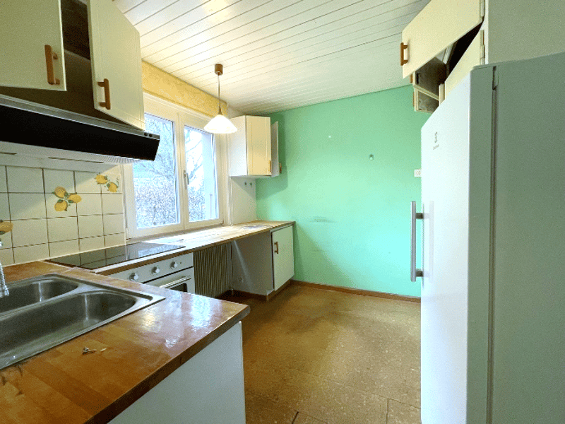 Compact single-family house with small, secluded garden for plenty of privacy (10)