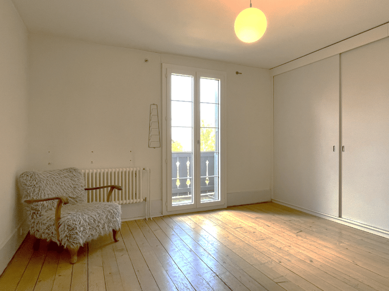 In a quiet location: 6.5 room single-family house with land reserve and large, romantic garden (23)