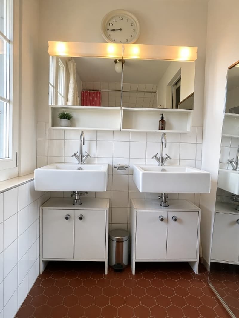 In a quiet location: 6.5 room single-family house with land reserve and large, romantic garden (19)