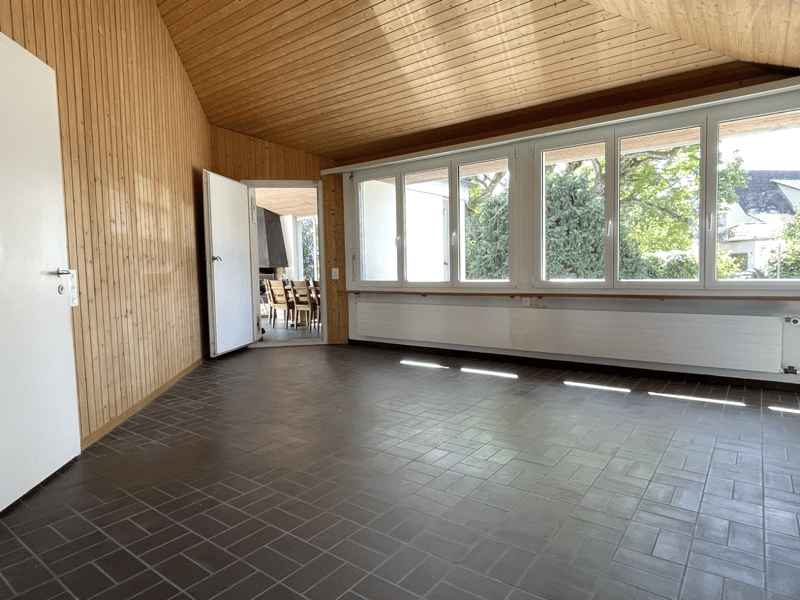 Doppeleinfamilienhaus mit grosser, idyllischer Gartenanlage (11)